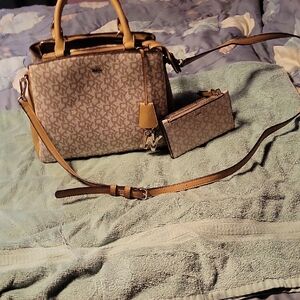 DKNY Women's Bag Set